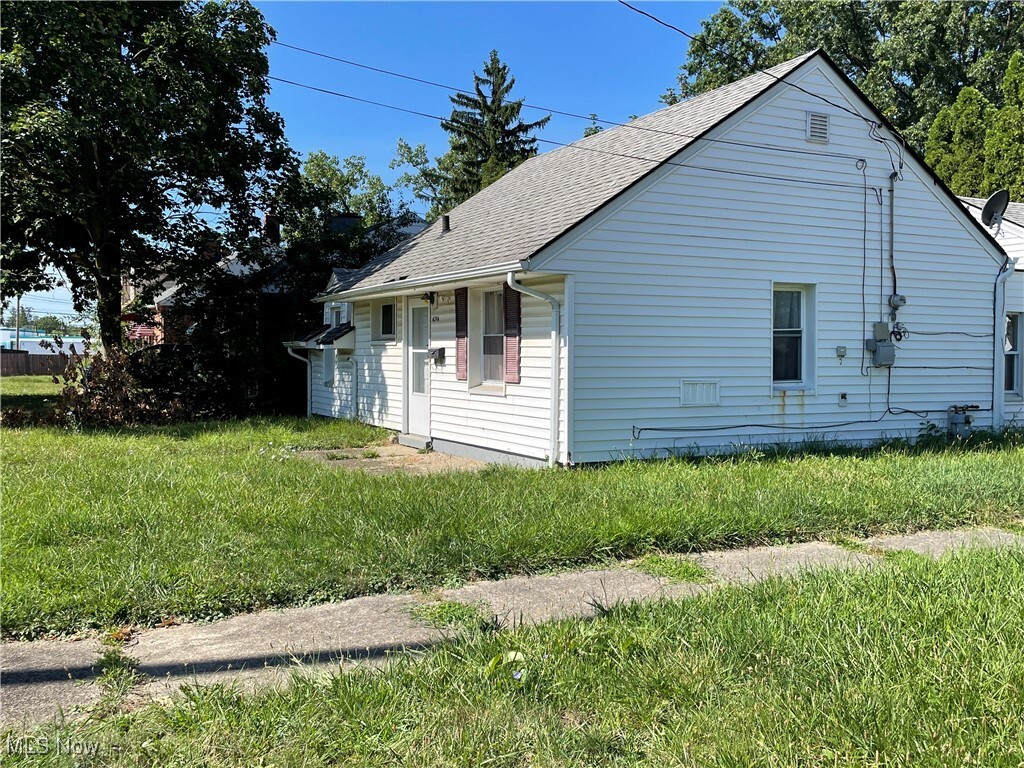 Property Photo: 4396 E 175th Street OH 44128