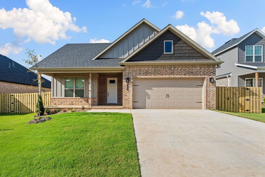 Property Photo: 1906 Ferguson Street AR 72751