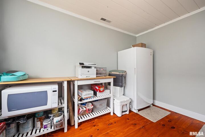 Property Photo: 30794 Dutch Lane IL 61571