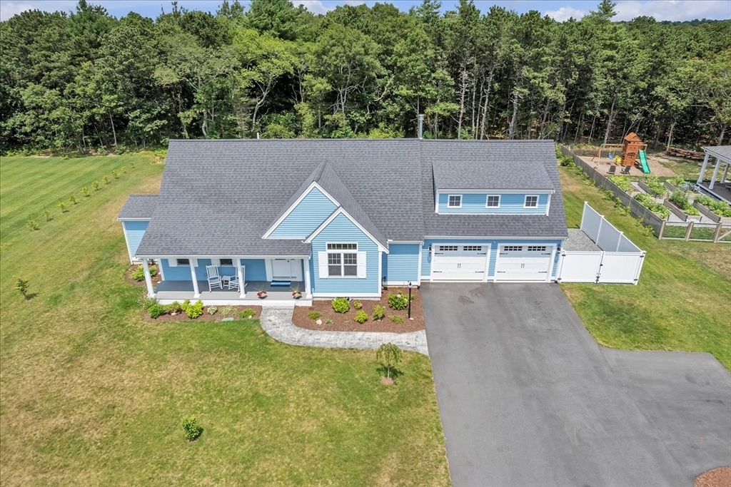 Property Photo:  8 Dylans Way  MA 02536 