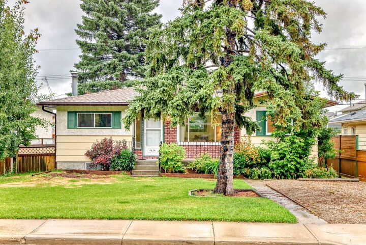 Property Photo: 8624 33 Avenue NW AB T3B 1M3