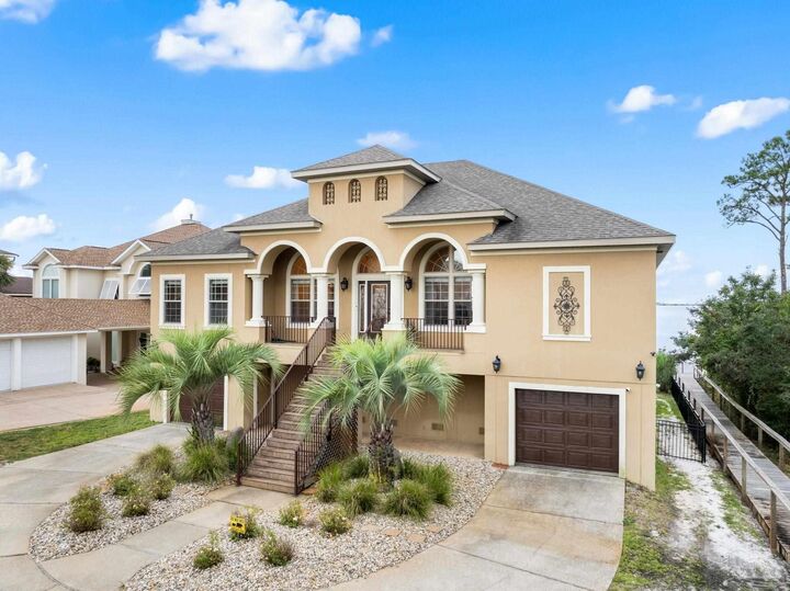 Property Photo: 1921 Costa Verde Ct FL 32566
