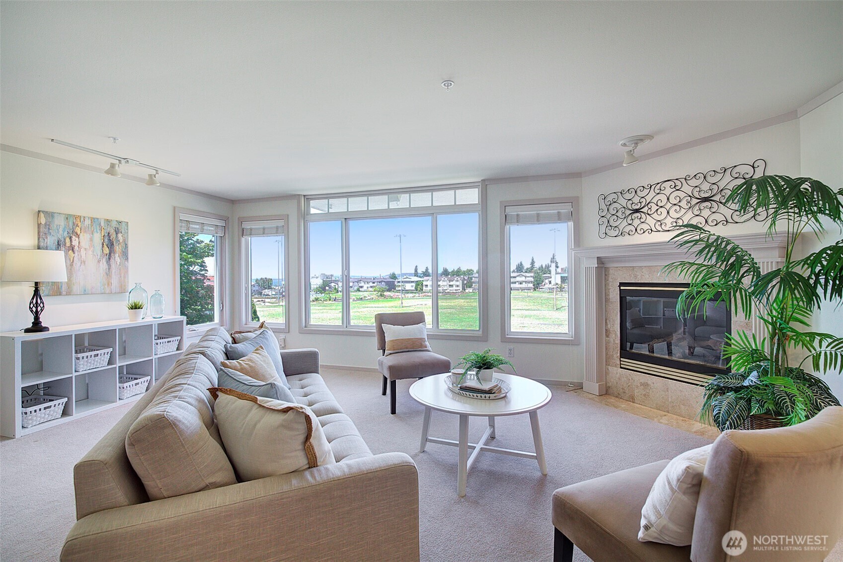 Property Photo: 645 Bell Street 101 WA 98020