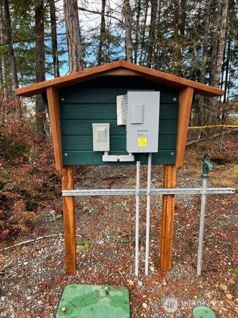 Property Photo: 100 E El Fuego Dr WA 98584