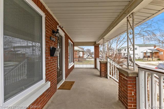 Property Photo: 1076 Lindbergh Street MI 48192