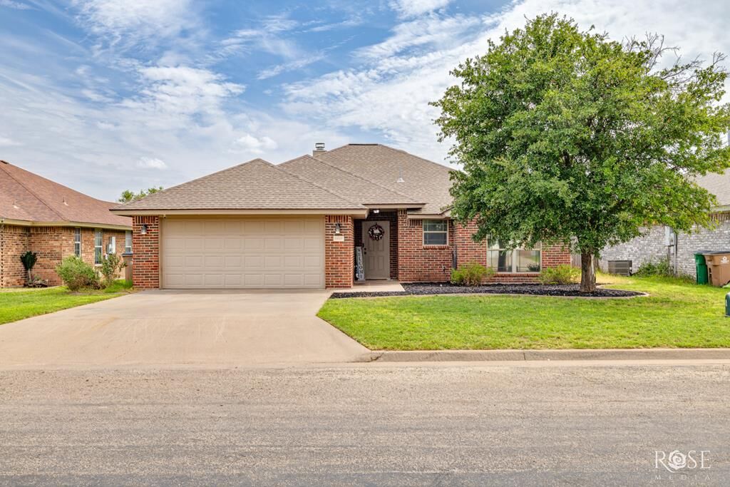 Property Photo:  2837 McGill Blvd  TX 76905 