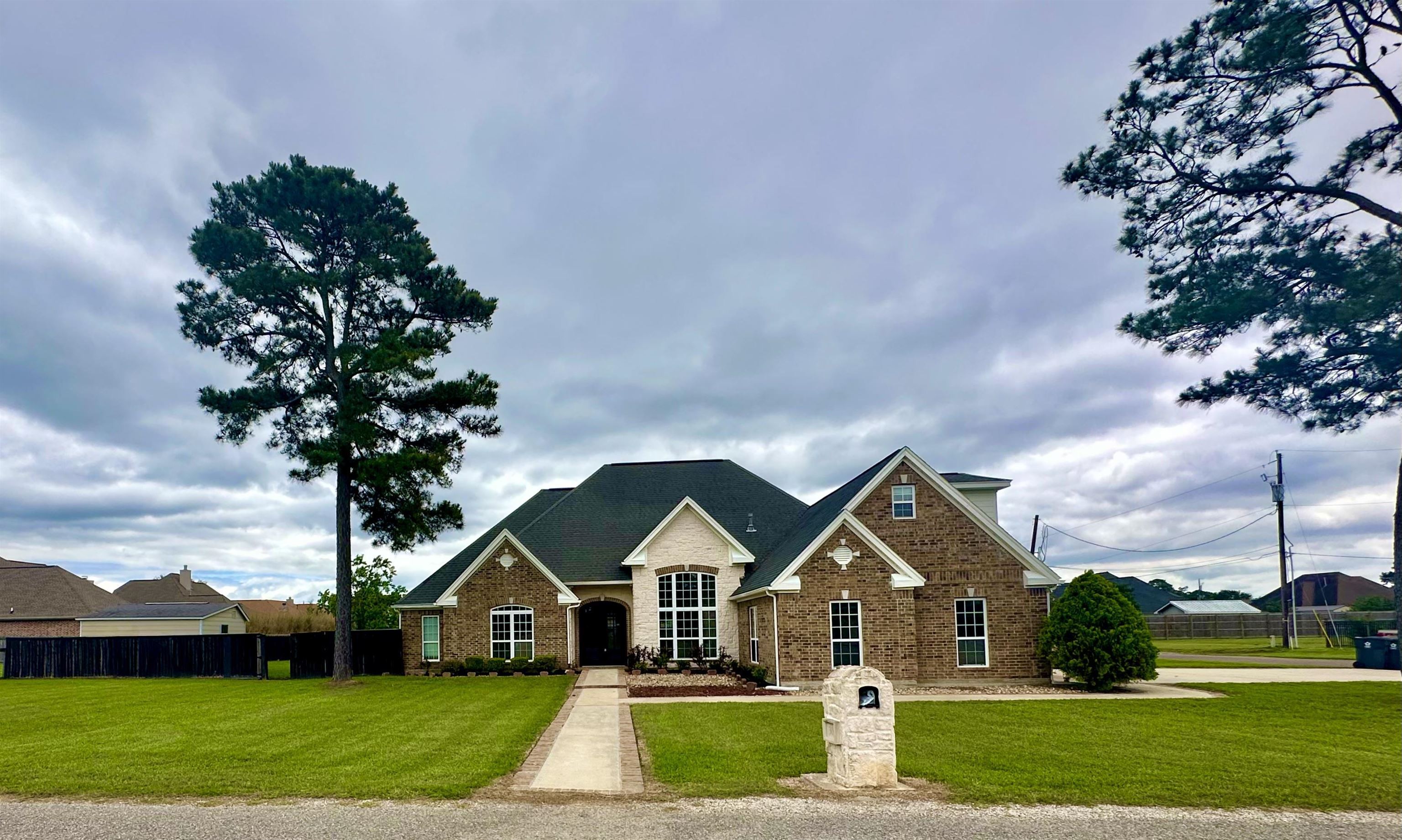 Property Photo: 305 Tyler Drive TX 77630
