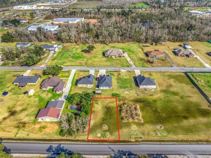 Property Photo: 448 Deshotel Lane LA 70615