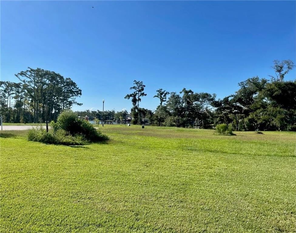 Property Photo: Camellia Court LA 70611