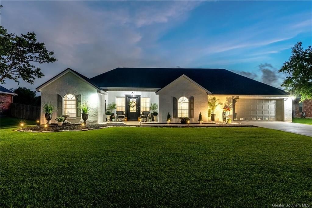 Property Photo:  7269 W Savannah Lane W  LA 70605 