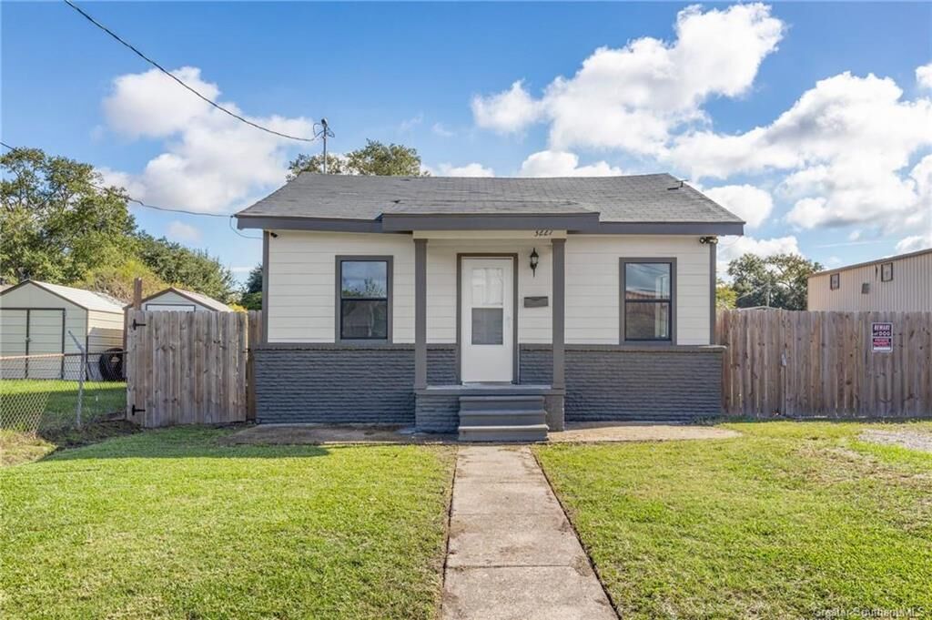 Property Photo: 3227 Aster Street LA 70601