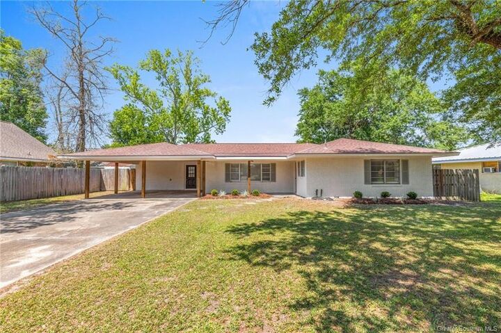 Property Photo: 1912 Elizabeth Street LA 70669