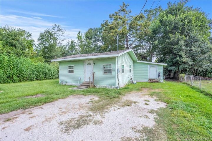 Property Photo: 334 Cobb Road LA 70607