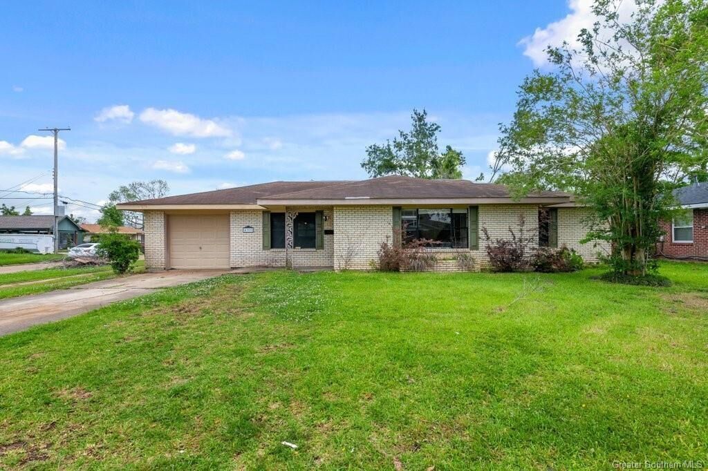 Property Photo:  4701 Desoto Street  LA 70607 