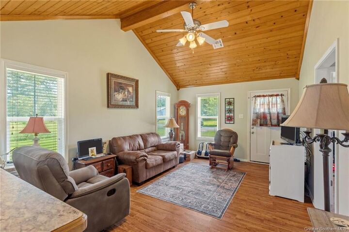 Property Photo: 717 Oak Street LA 70633