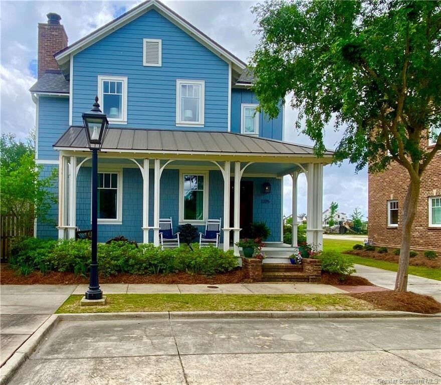 Property Photo:  1375 William Street  LA 70601 