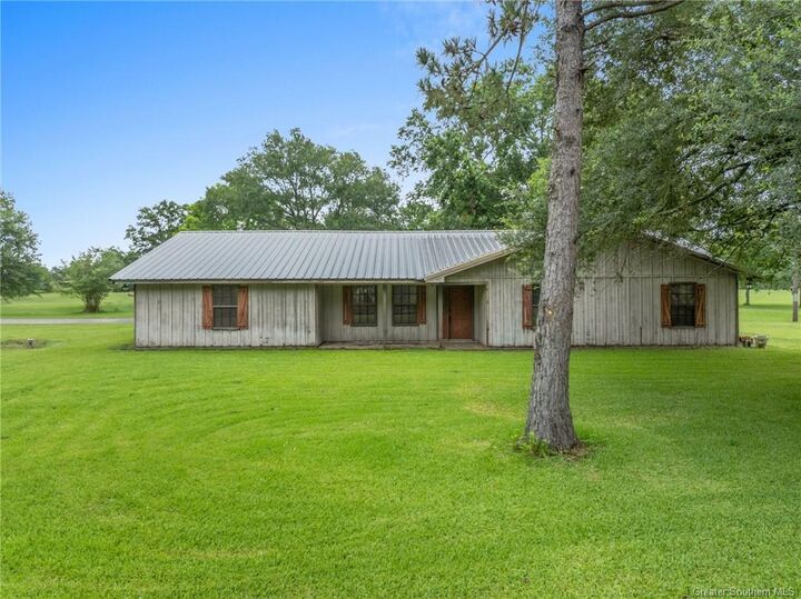Property Photo: 1642 Gene Sonnier Road LA 70668