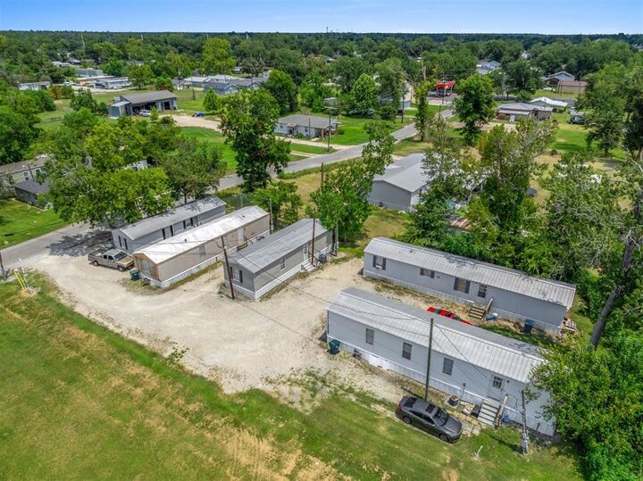 Property Photo: 1001 W Verdine Street W LA 70663