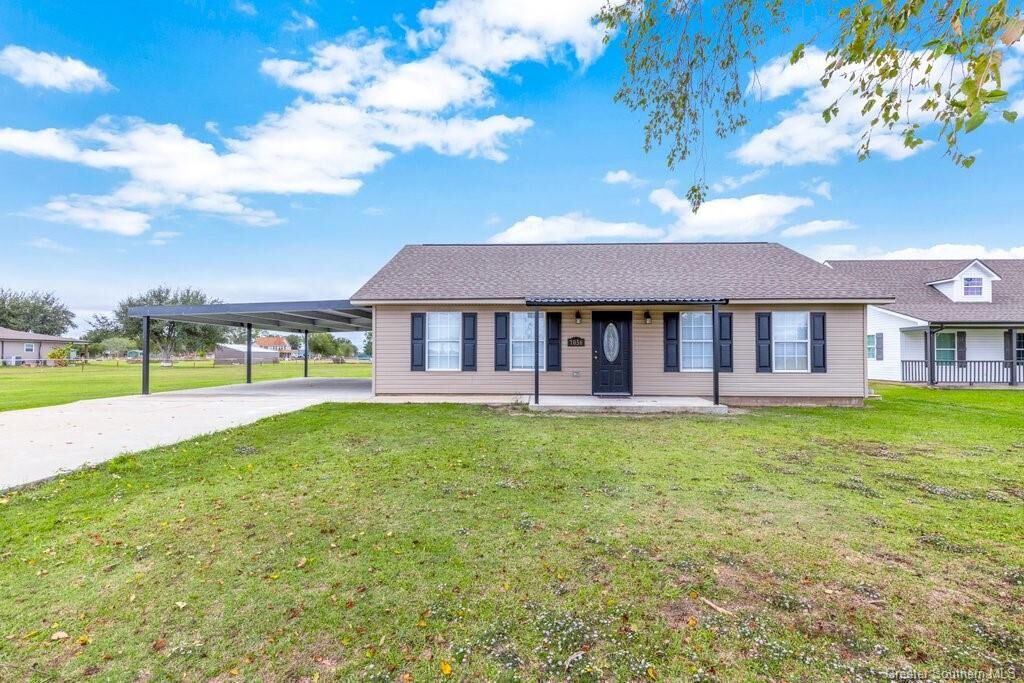 Property Photo: 7056 Greathouse Road LA 70607