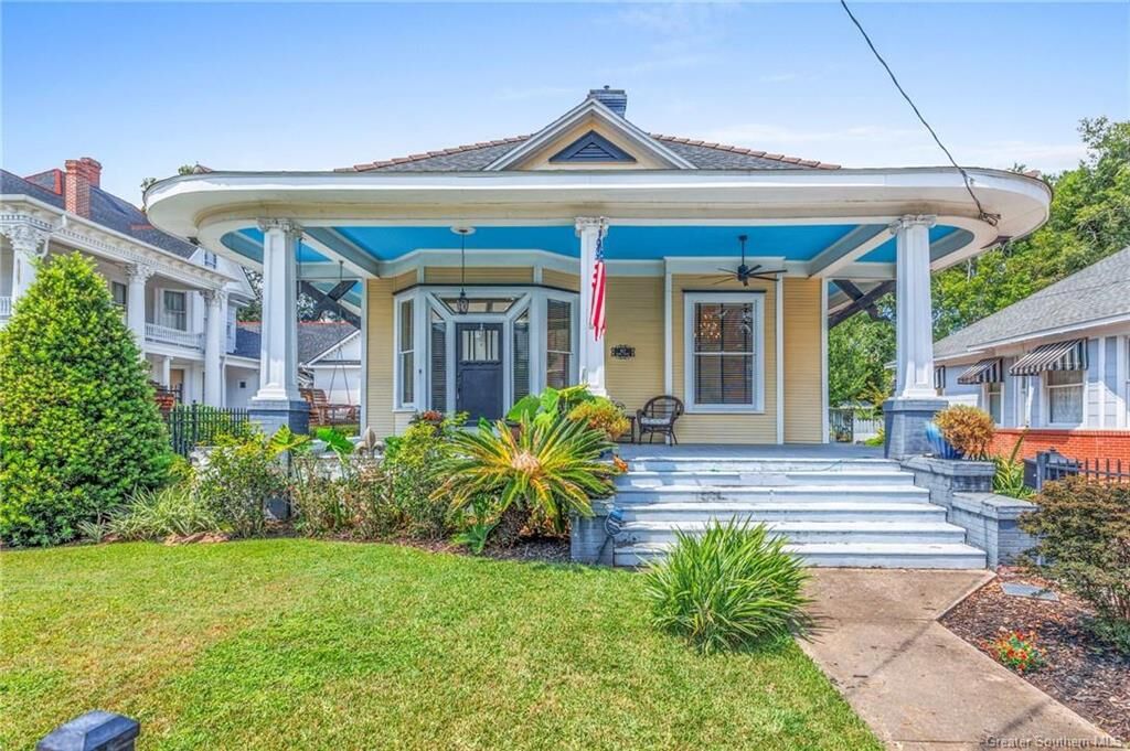 Property Photo: 917 Broad Street LA 70601