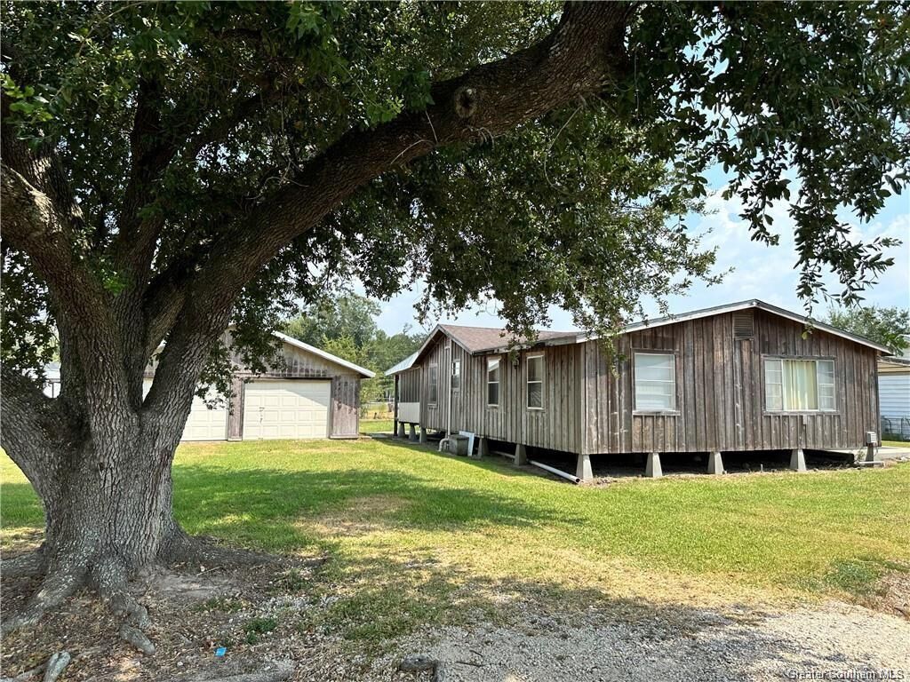 Property Photo:  421 Scheufens Road  LA 70615 