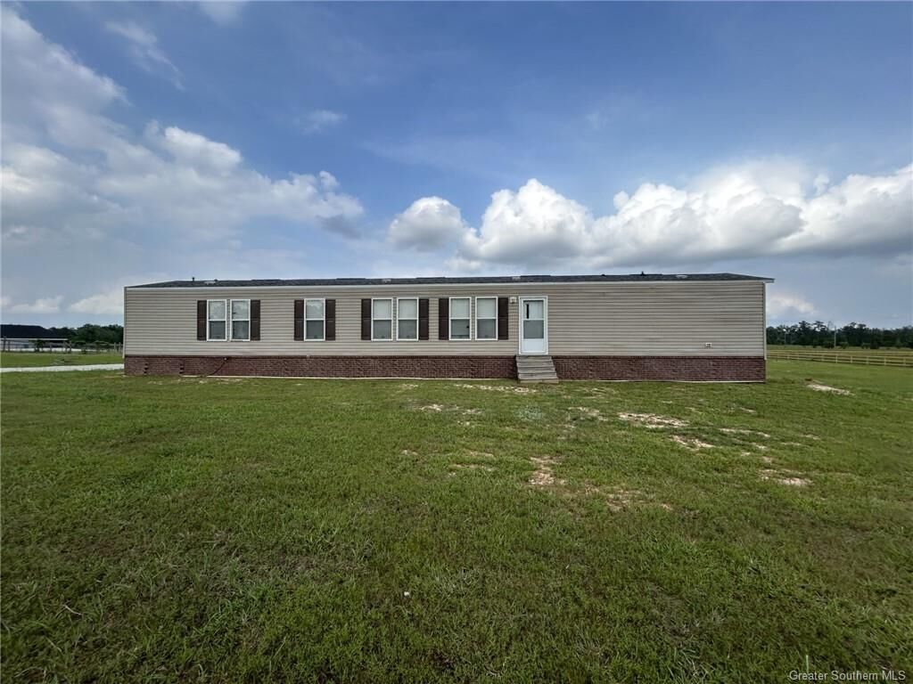 Property Photo: 420 Wesley Coleman Road LA 70652