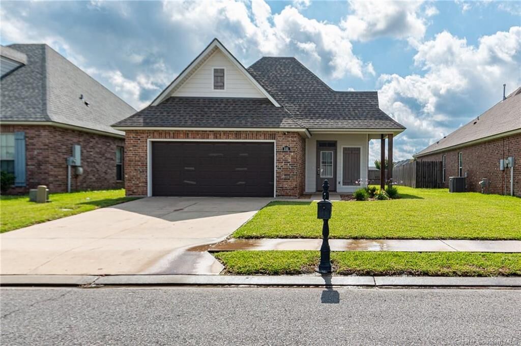 Property Photo: 235 Aston Lane LA 70665