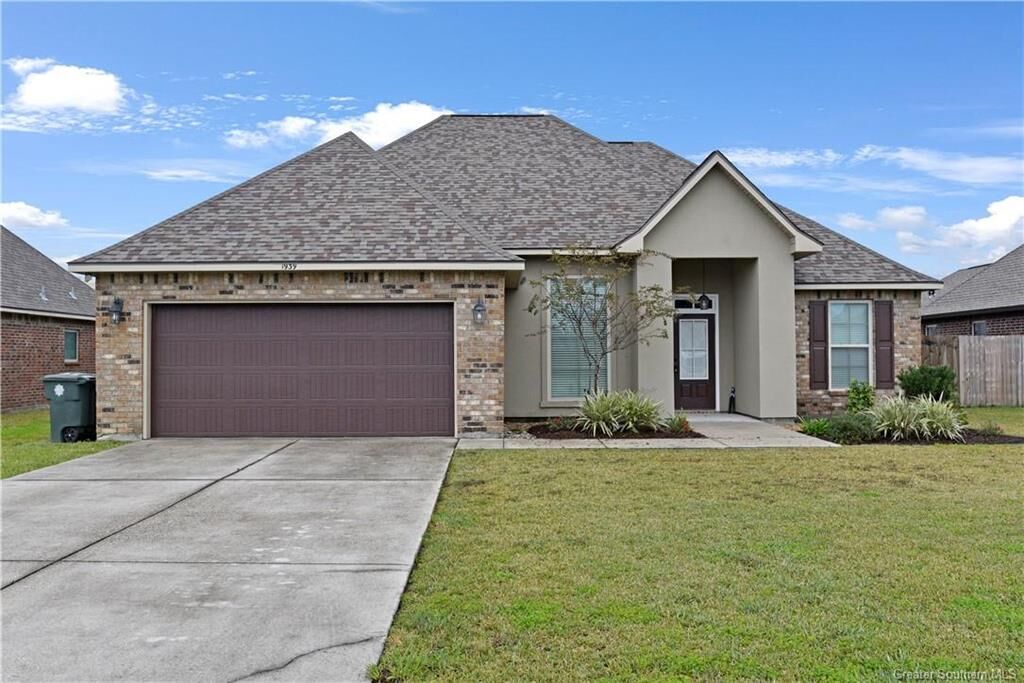 Property Photo: 1939 Beau Blanc Drive LA 70607