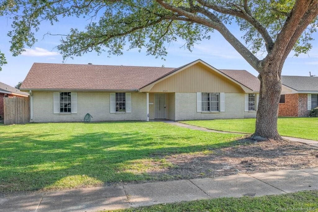 Property Photo: 2517 19th Street LA 70601