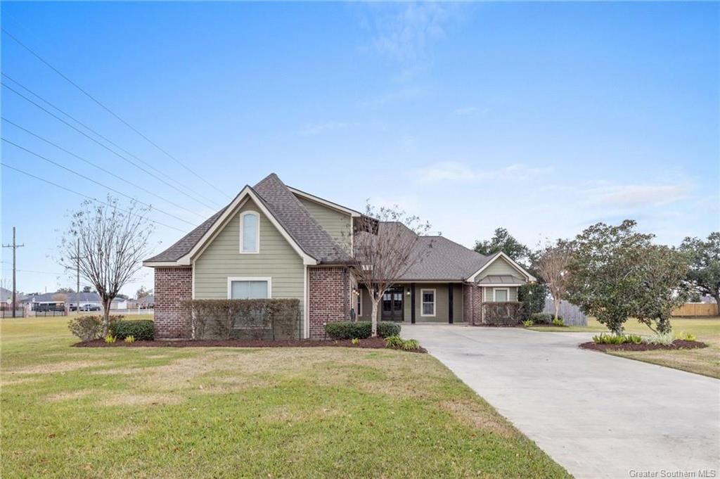 Property Photo: 5679 Lutte Tigre Lane LA 70605