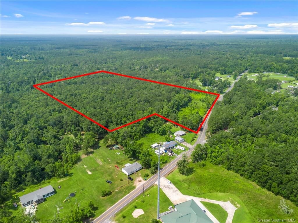 Property Photo: 4745 Lou Farley Road LA 70661