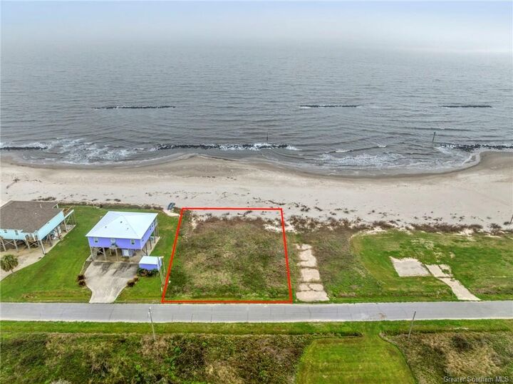 Property Photo: 120 Sarasota Avenue LA 70631