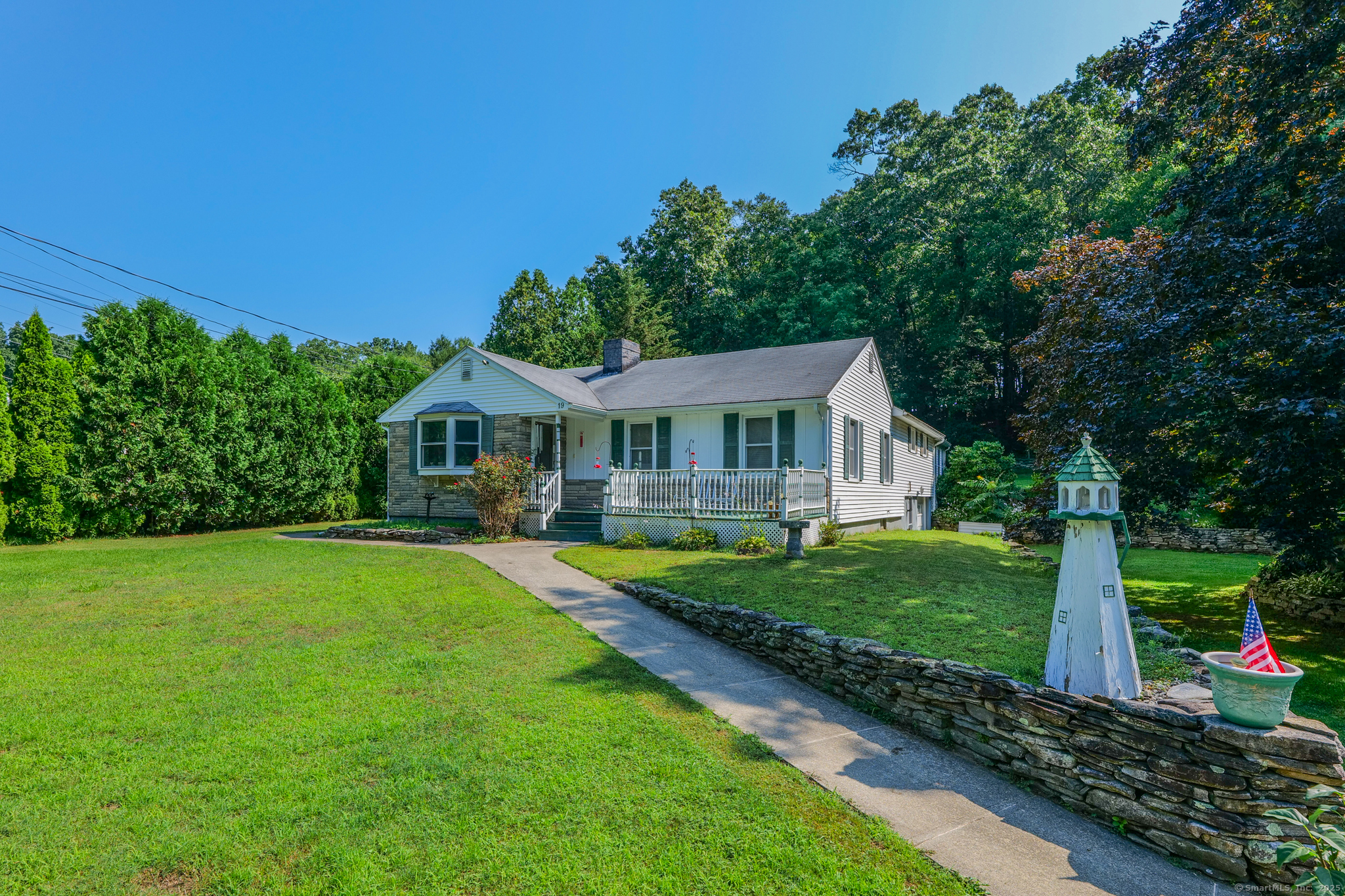 Property Photo: 19 Icehouse Road CT 06351