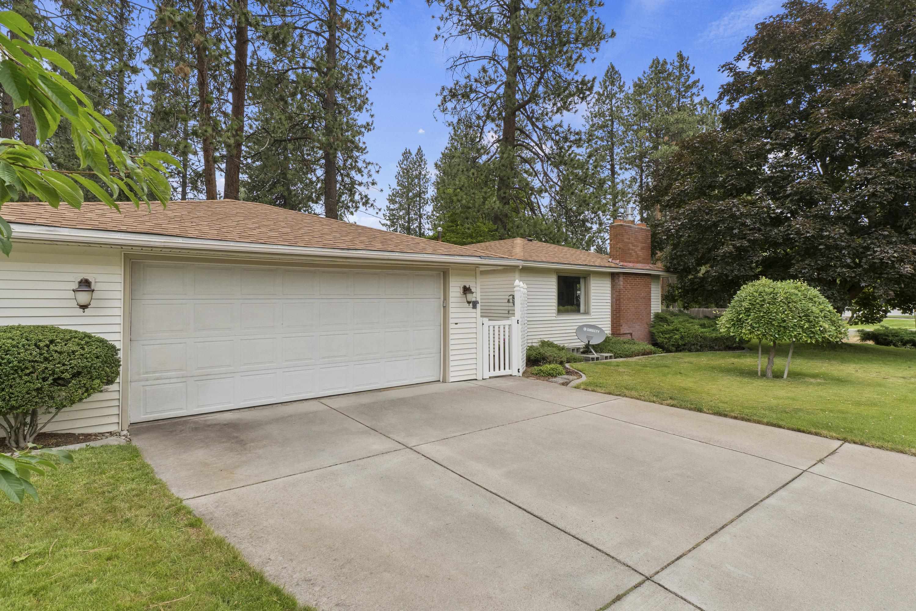 Property Photo: 13220 E Saltese Rd WA 99216
