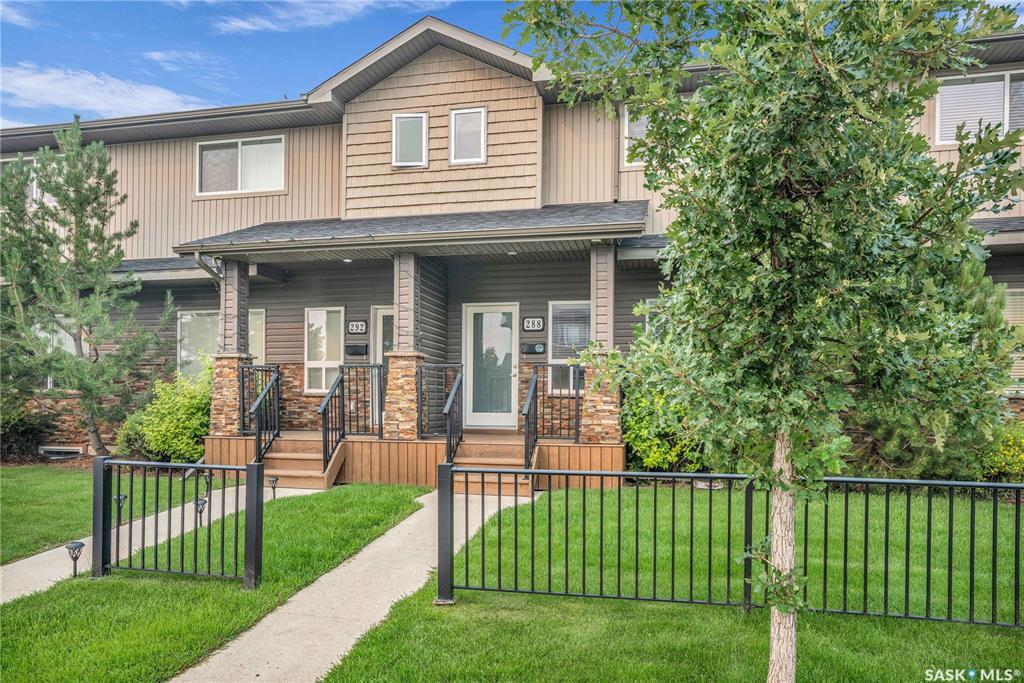Property Photo:  288 Willowgrove Lane  SK S7W 0E5 