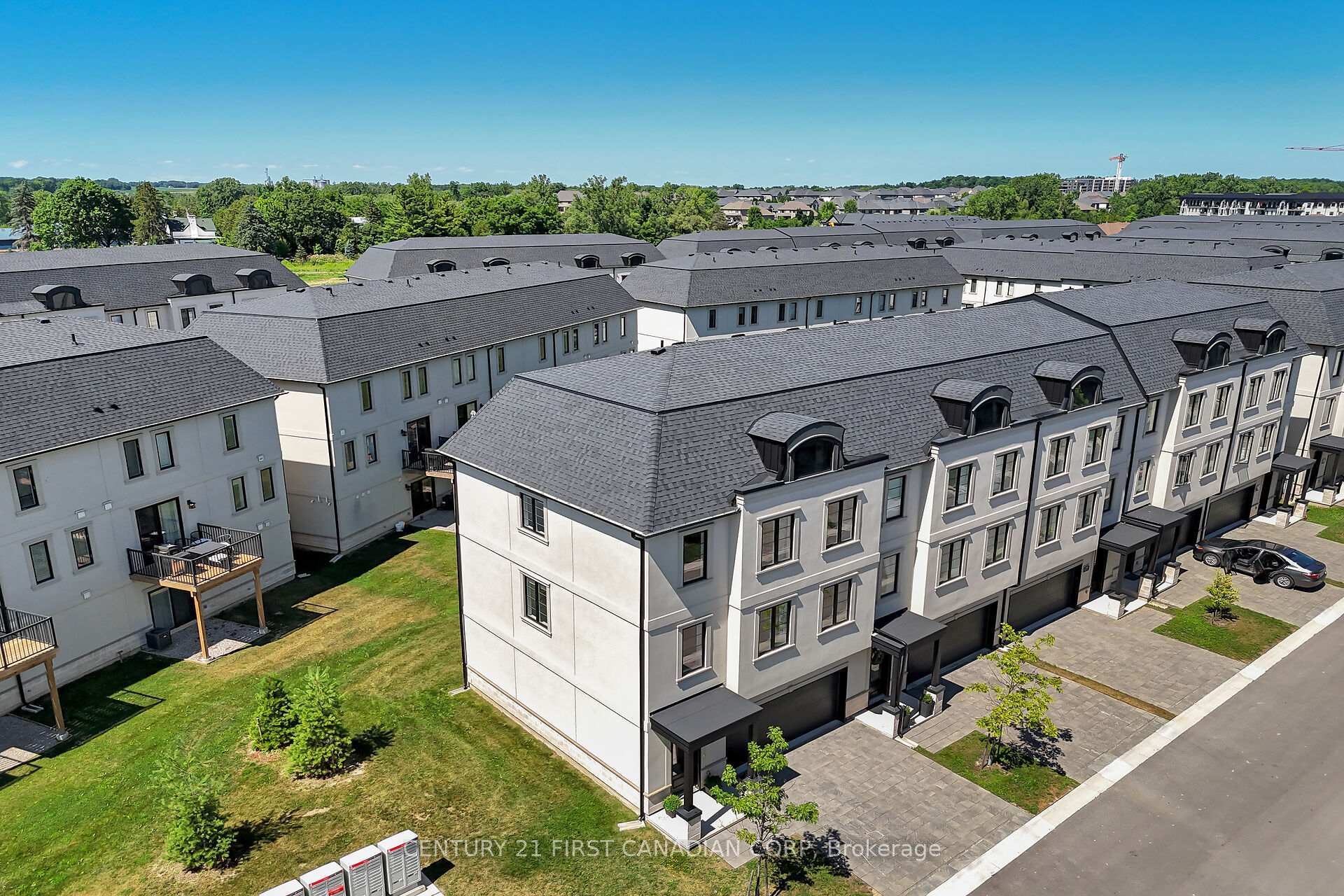 Property Photo: 435 Callaway Road 81 ON N6G 2N1