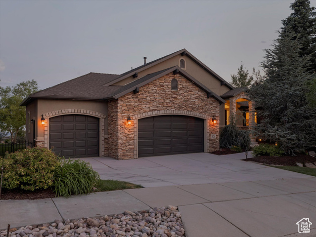 Property Photo: 1792 E Longbranch Ct UT 84020