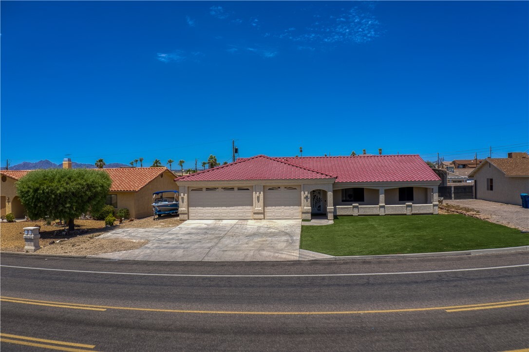 Property Photo: 2075 S Palo Verde Boulevard AZ 86403
