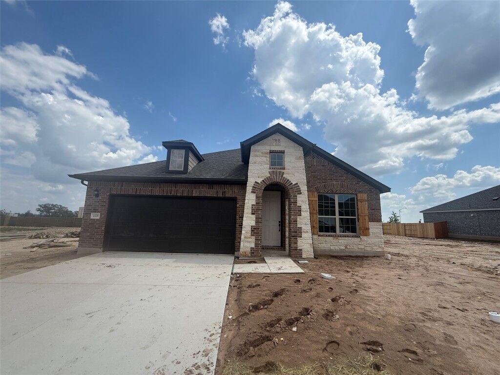 Property Photo: 1325 Dog Iron Street TX 78633