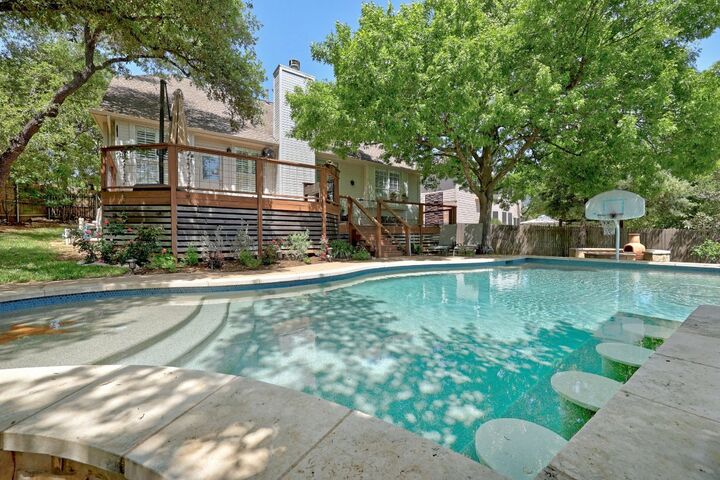 8909 Beatty Court  Austin TX 78749 photo
