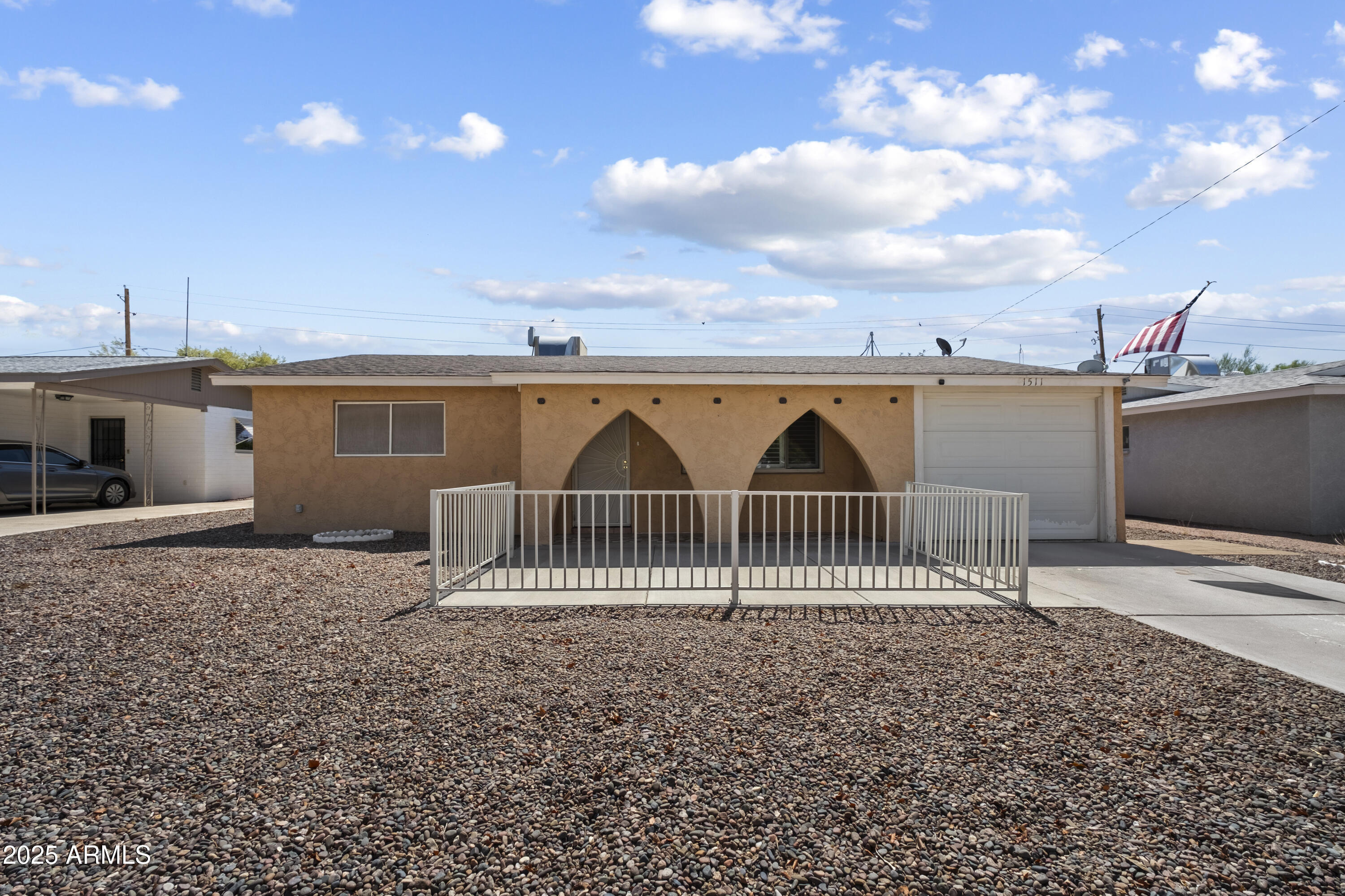 Property Photo: 1511 S Grand Drive AZ 85120