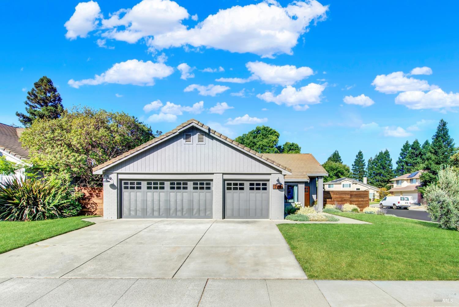 Property Photo: 748 Notre Dame Drive CA 95687