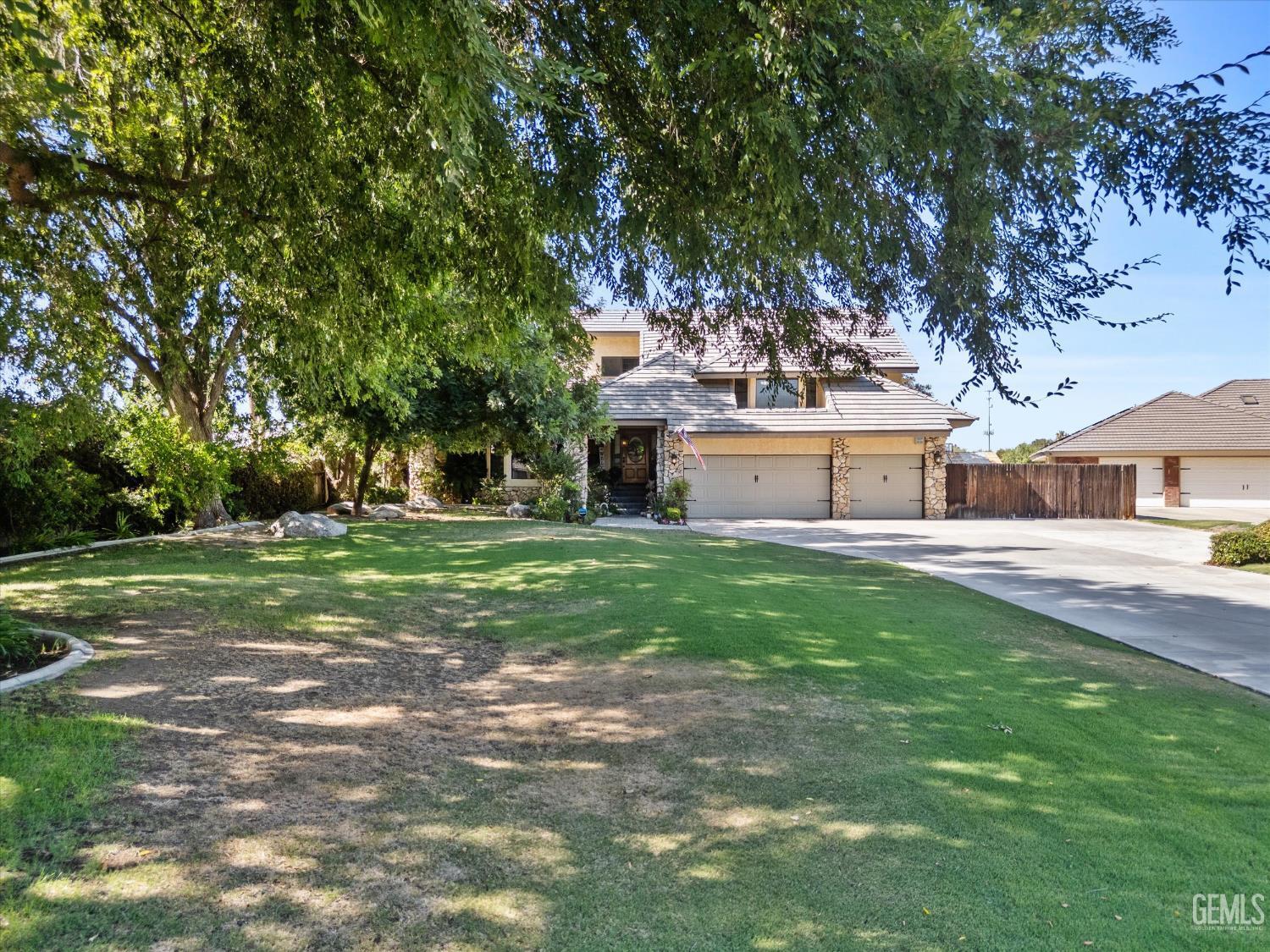 Property Photo: 6600 Audene Way CA 93308