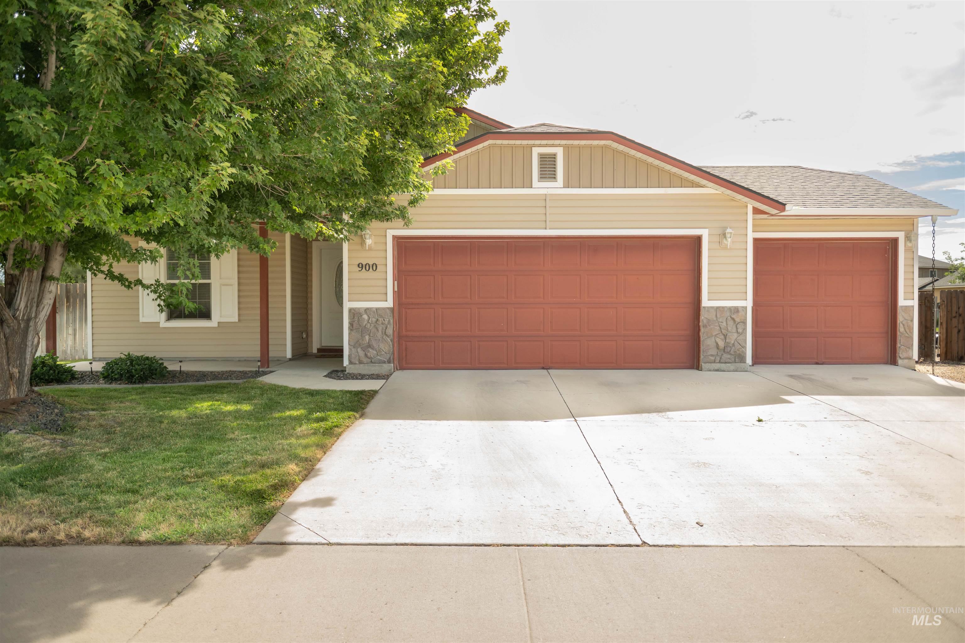 Property Photo: 900 SW Independence ID 83647