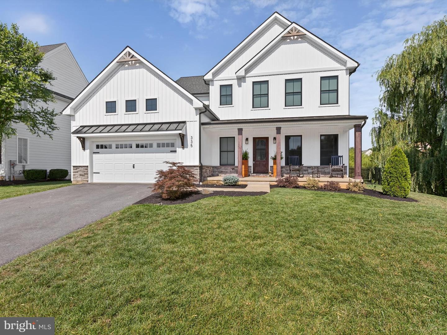Property Photo:  335 Royal Hunt Way  PA 17543 