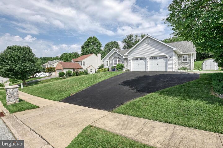 Property Photo:  3349 Overview Drive  PA 17406 