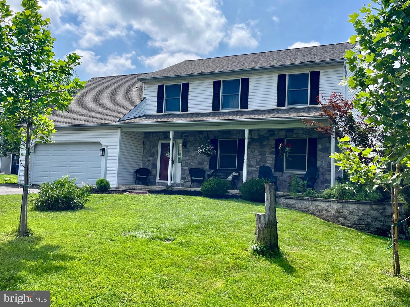 Property Photo:  710 Oxford Road  PA 17601 