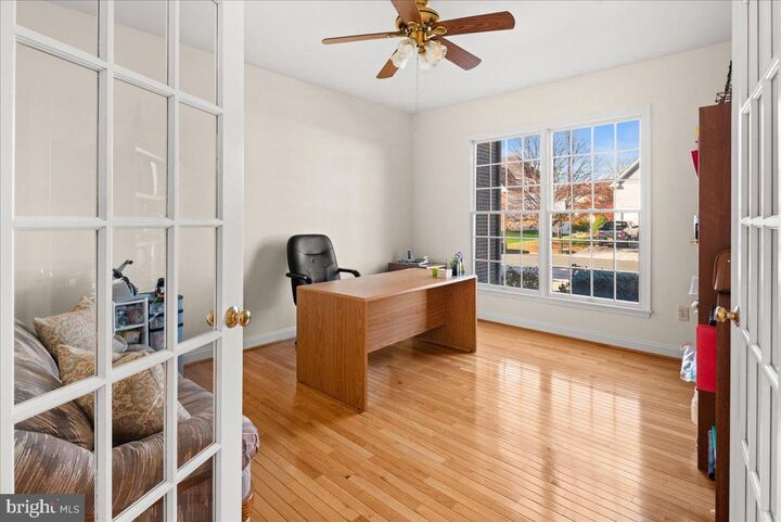 Property Photo:  1 Gardengate Court  NJ 08022 