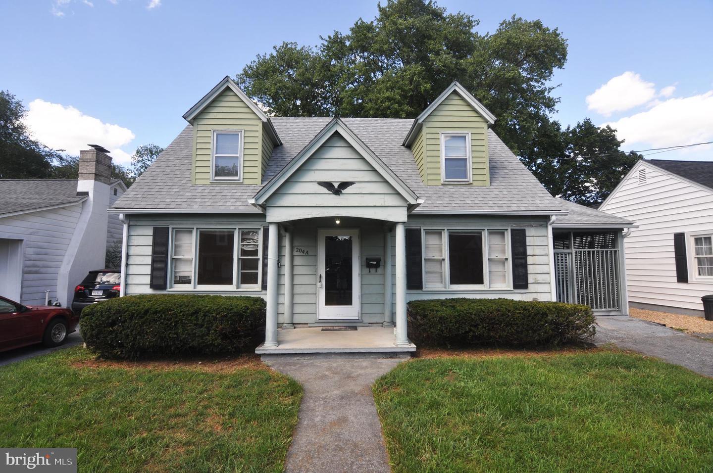 Property Photo: 204 Bellview Avenue A VA 22601