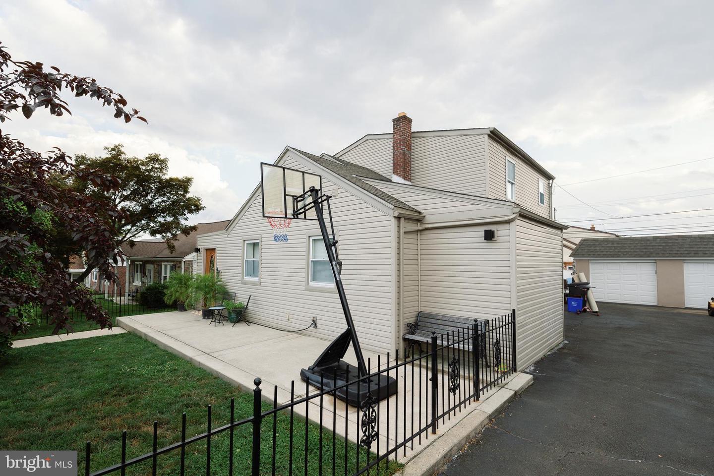 Property Photo:  3116 Fordham Road  PA 19114 